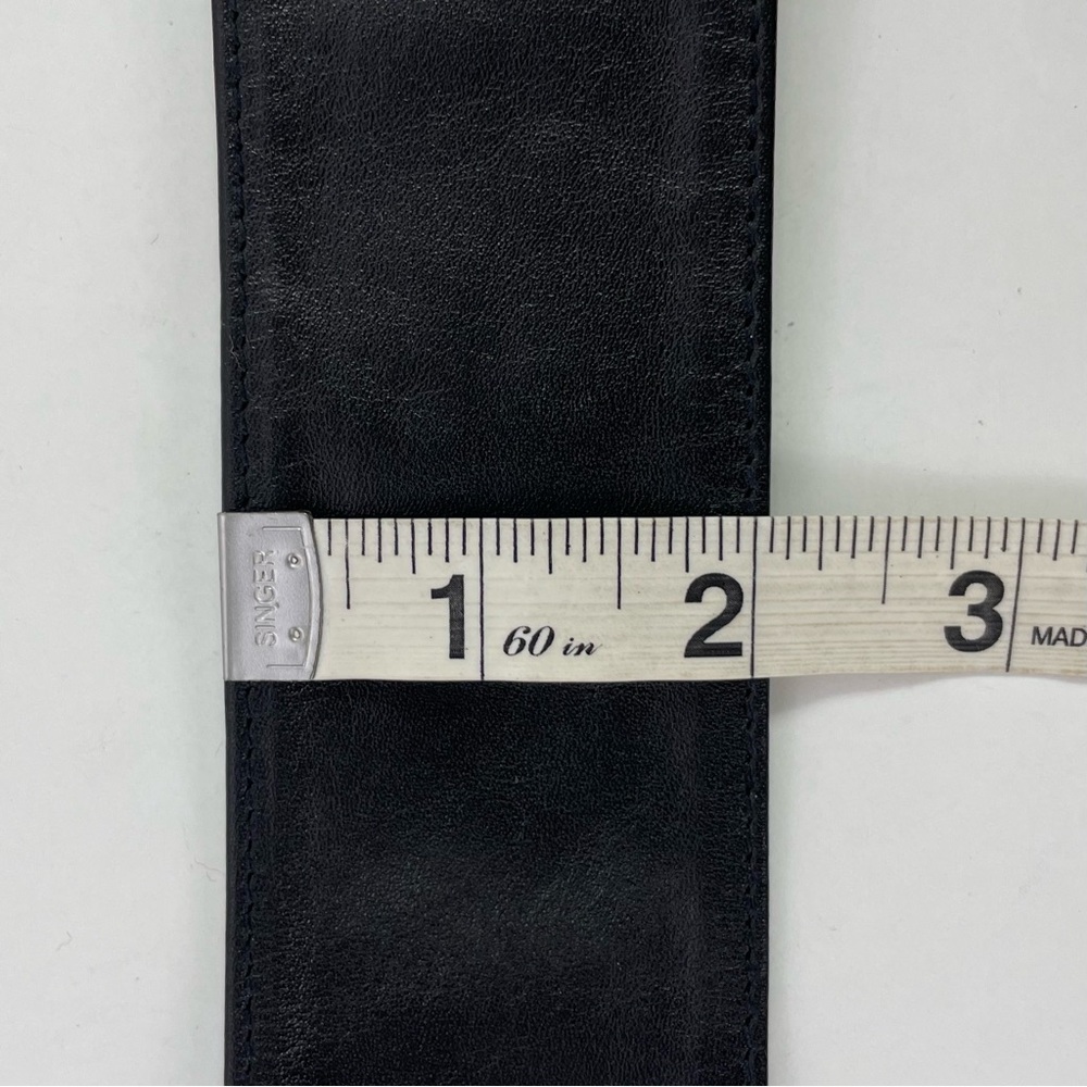 80s Black & Gold Oyster Statement Buckle Belt - Picture 11 of 15